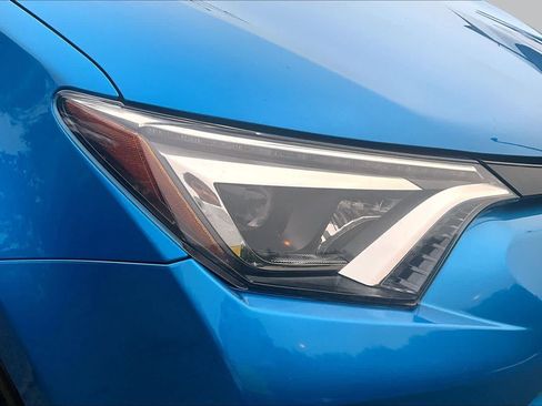 Certified 2018 Toyota RAV4 SE w/ Power Extra Value Package AWD/4WD image 26