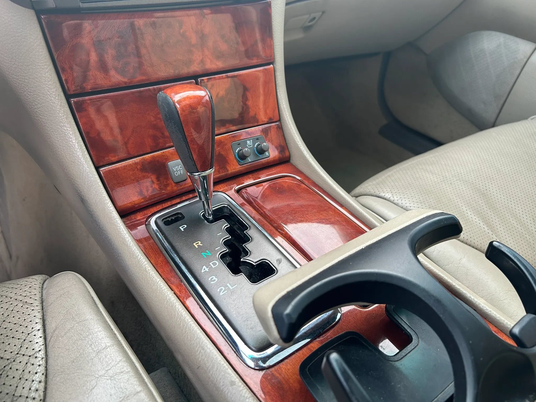 Used 2003 Lexus LS 430 RWD image 23