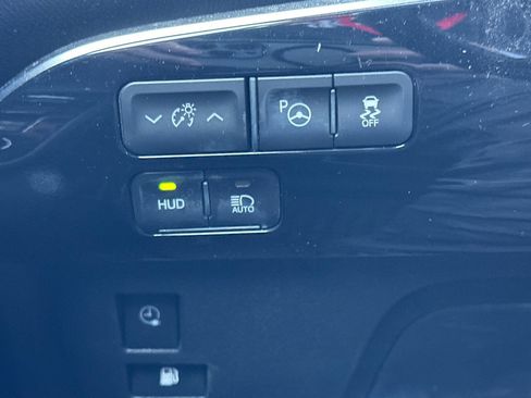 Used 2022 Toyota Prius Prime Limited image 40