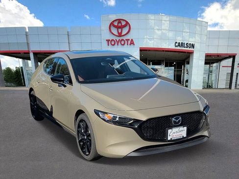 Used 2025 MAZDA MAZDA3 Carbon AWD/4WD image 2