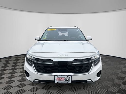 Used 2024 Kia Seltos SX w/ SX Sunroof Package image 7
