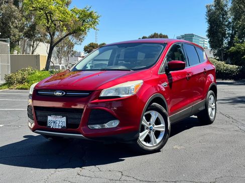 Used 2013 Ford Escape SE FWD image 1