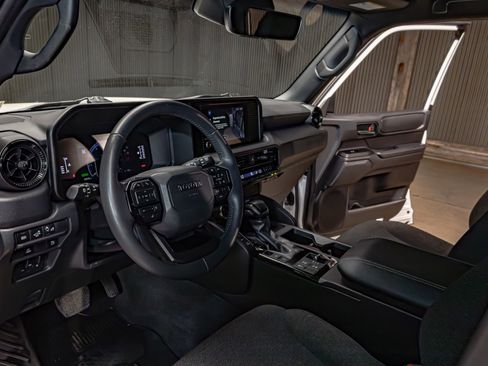 Used 2025 Toyota Land Cruiser 1958 image 17