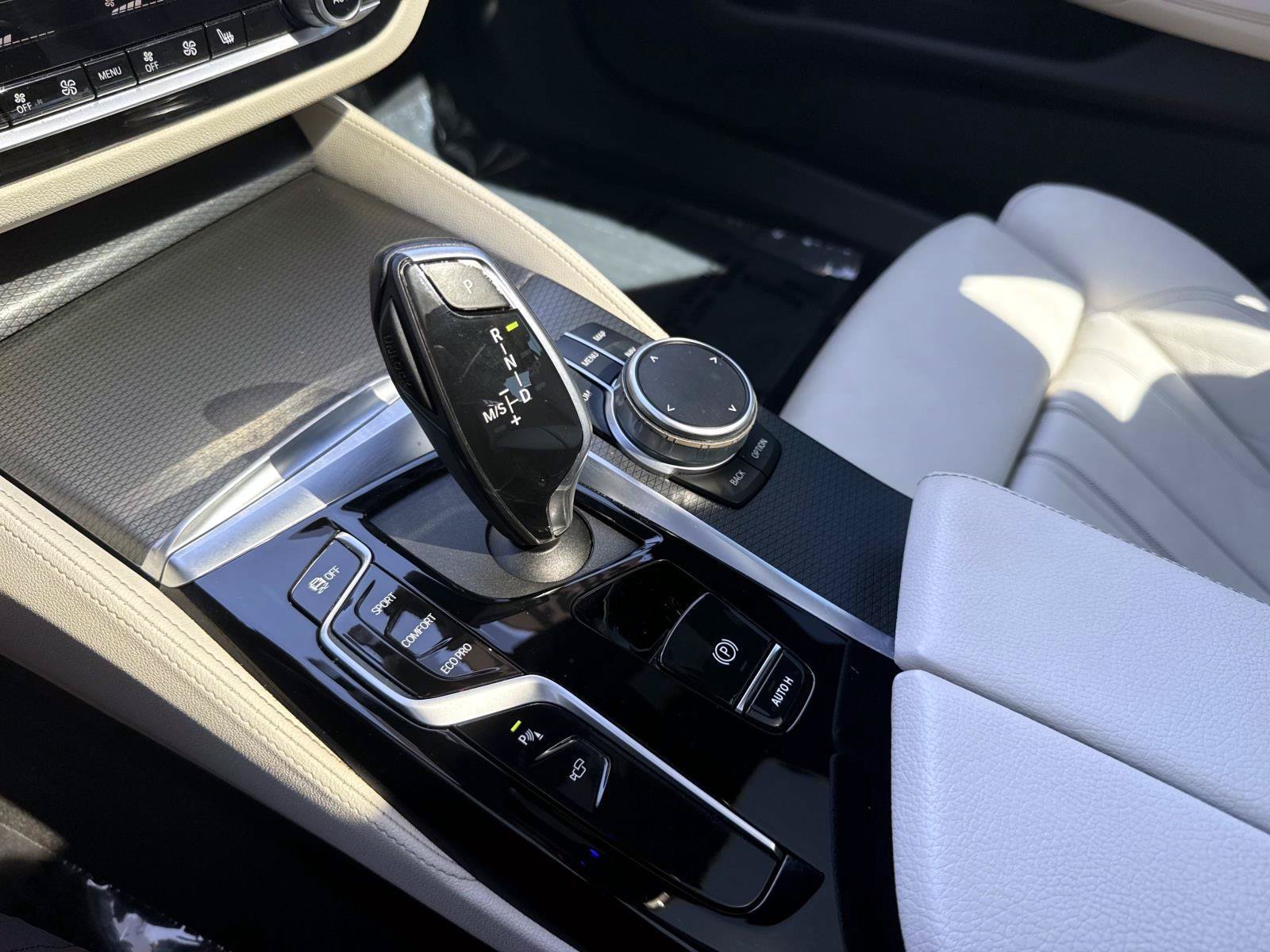 Used 2021 BMW 540i w/ M Sport Package RWD image 27