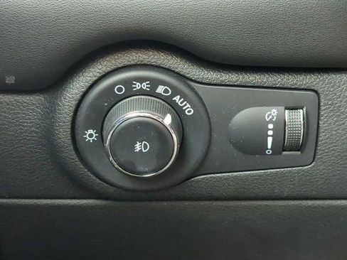 Certified 2023 Dodge Durango R/T RWD image 31