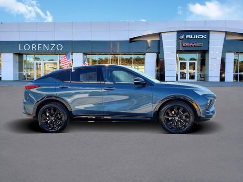 Used 2025 Buick Envista Sport Touring w/ Convenience II Package image 4