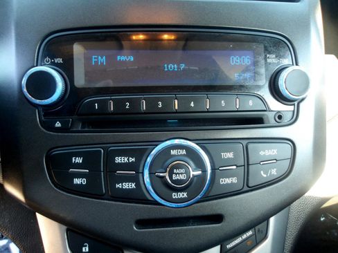 Used 2014 Chevrolet Sonic LT w/ Fun and Sun Package image 22