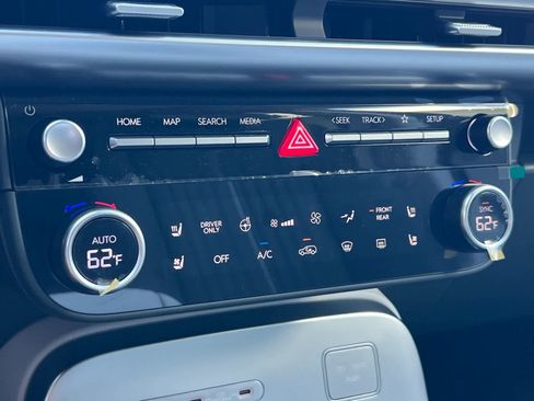 New 2026 Hyundai Ioniq 9 Calligraphy image 22