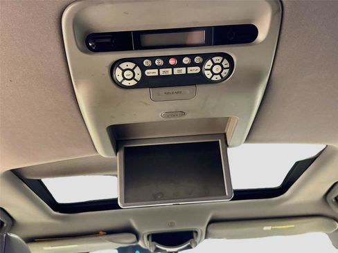 Used 2010 Honda Odyssey EX-L image 24