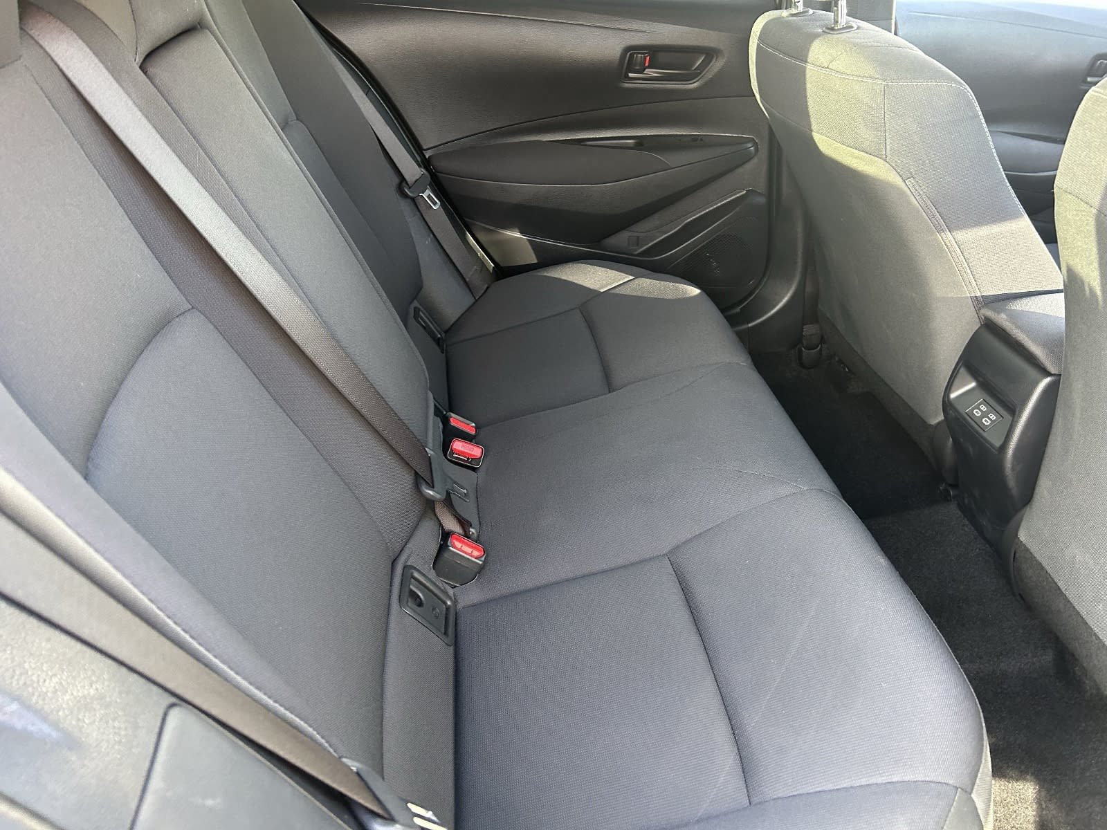 Used 2024 Toyota Corolla LE w/ LE Convenience Package FWD image 17
