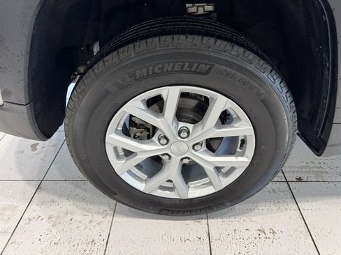 Used 2023 Jeep Grand Cherokee Limited image 20