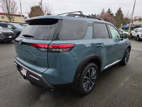 New 2026 Nissan Pathfinder Platinum image 6