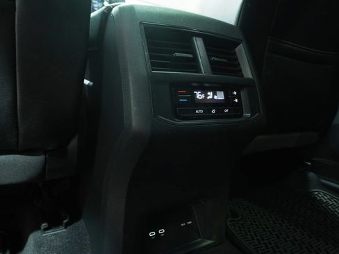 Used 2022 Volkswagen Atlas SEL AWD/4WD image 14