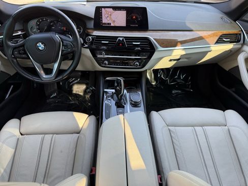 Used 2017 BMW 530i RWD image 12