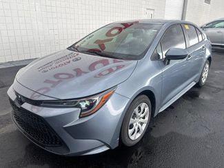 Used 2021 Toyota Corolla LE FWD video 1