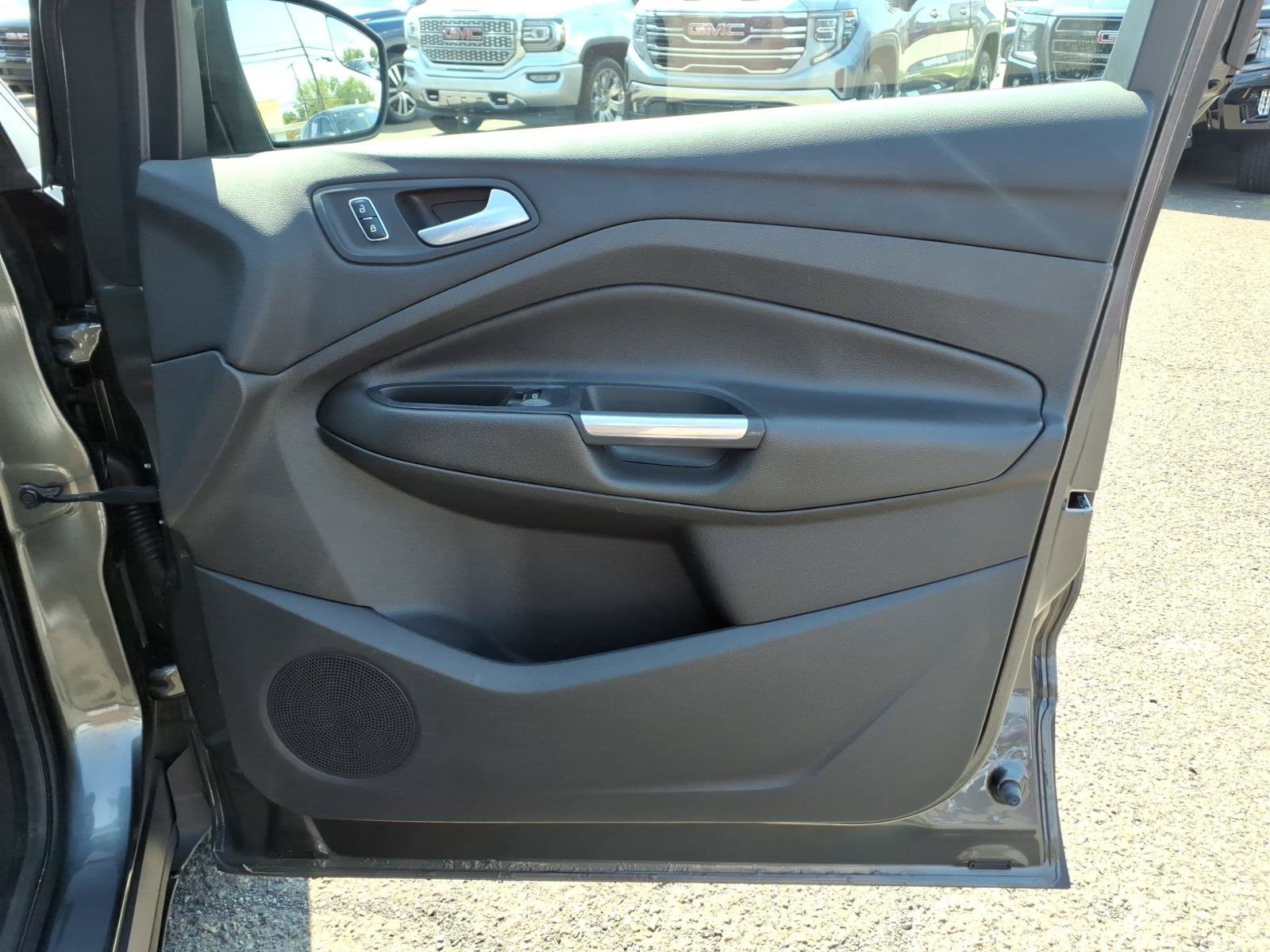 Used 2015 Ford Escape Titanium AWD/4WD image 30