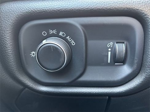 Used 2024 RAM 3500 SLT w/ Quick Order Package 2YG SLT image 18