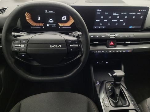 Used 2025 Kia K4 FWD image 22