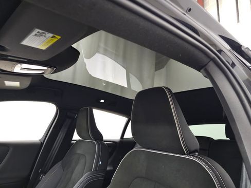 Used 2023 Volvo C40 P8 Recharge Ultimate w/ Protection Package Premier AWD/4WD image 19