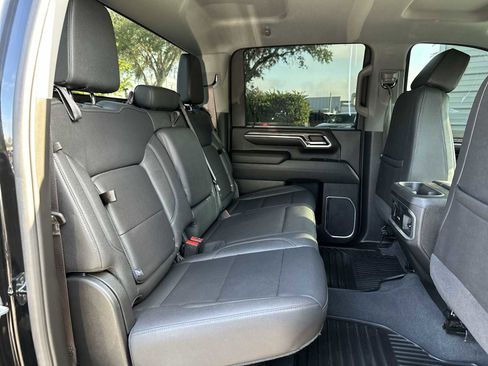 Used 2024 Chevrolet Silverado 2500 LTZ w/ LTZ Convenience Package AWD/4WD image 18