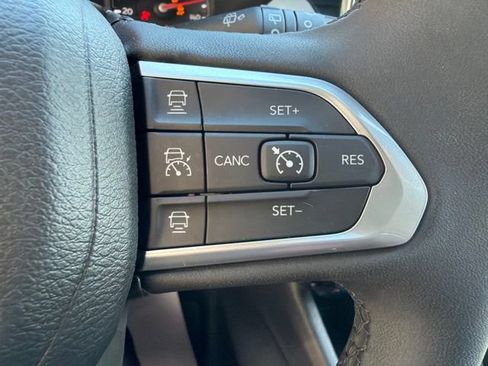 Used 2023 Jeep Compass Limited AWD/4WD image 19