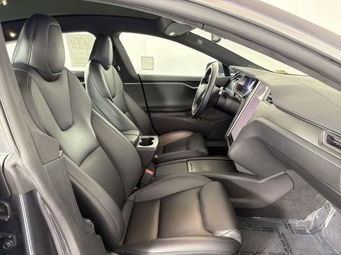 Used 2021 Tesla Model S Performance image 33