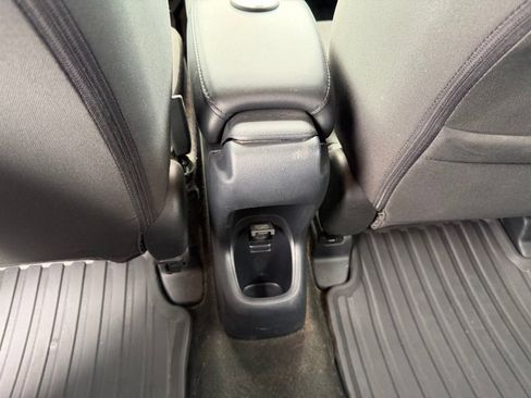 Used 2018 Honda HR-V EX image 22