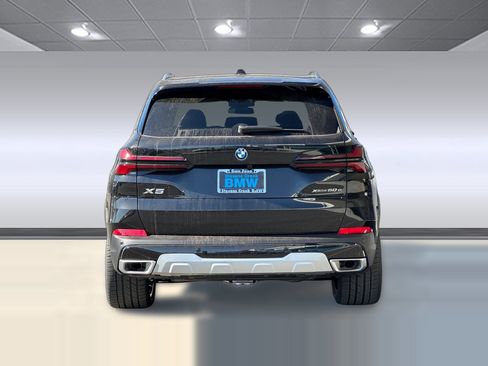 New 2026 BMW X5 xDrive50e AWD/4WD image 9