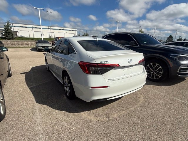 Used 2022 Honda Civic LX image 4