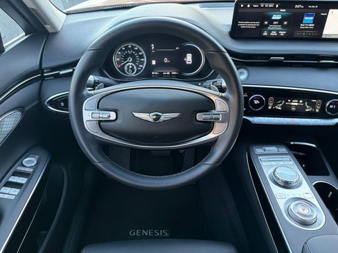 Used 2025 Genesis GV70 2.5T image 19