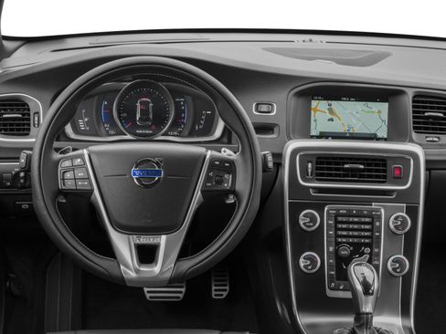 Used 2018 Volvo V60 T5 Dynamic w/ Protection Package image 5