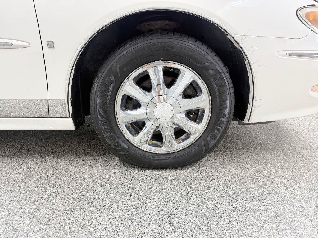 Used 2006 Buick LaCrosse CXL w/ Chrome Appearance Package FWD image 30