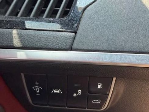 Used 2018 Kia Stinger GT2 AWD/4WD image 13