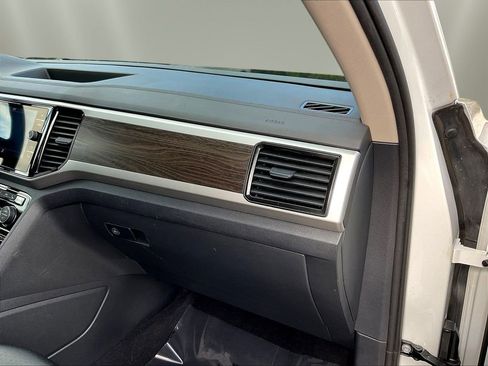 Used 2022 Volkswagen Atlas SE FWD image 27