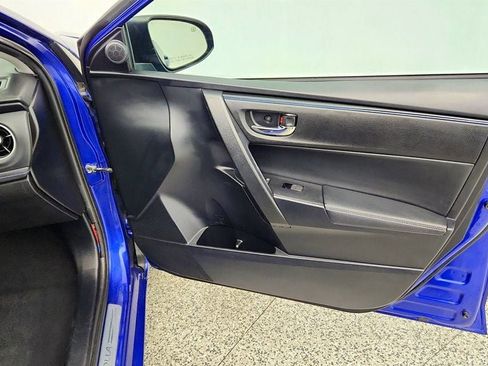 Used 2017 Toyota Corolla SE w/ Body Protection Package FWD image 25