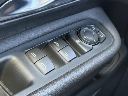 Used 2023 GMC Terrain SLE w/ Driver Convenience Package FWD image 23