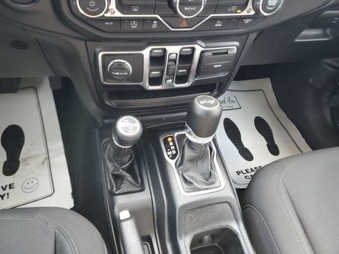 Used 2022 Jeep Wrangler Unlimited Sport AWD/4WD image 20