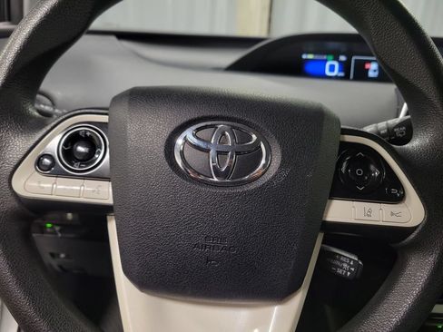 Used 2017 Toyota Prius Two FWD image 20