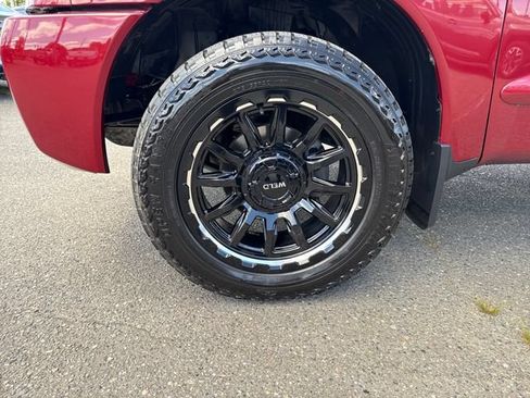 Used 2005 Nissan Titan SE AWD/4WD image 25