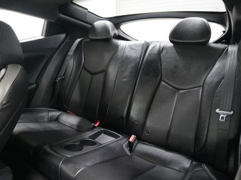 Used 2016 Hyundai Veloster Turbo image 12