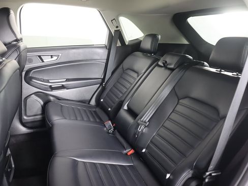 Used 2024 Ford Edge SEL image 32