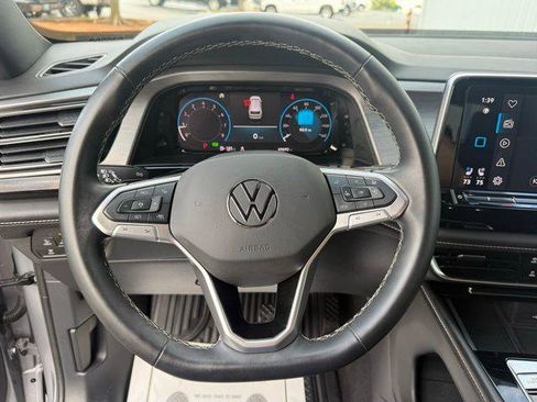 Used 2024 Volkswagen Atlas Cross Sport SE image 7