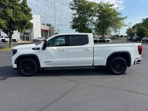 Used 2022 GMC Sierra 1500 Elevation w/ Preferred Package AWD/4WD image 2