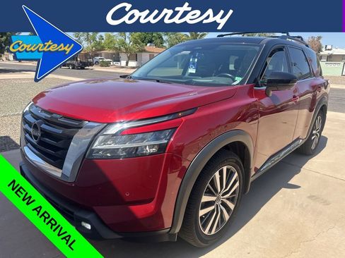 Used 2022 Nissan Pathfinder Platinum w/ Cargo Package image 1