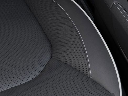 New 2026 Chrysler Pacifica Limited w/ Uconnect Theater Family Group image 22