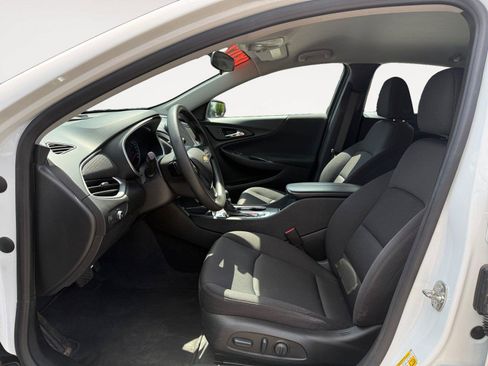Used 2023 Chevrolet Malibu LT FWD image 10