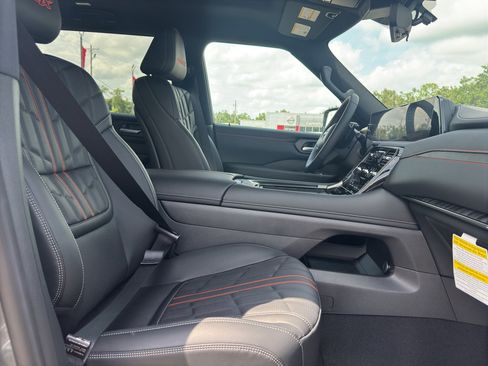 New 2026 Nissan Armada PRO-4X AWD/4WD image 17