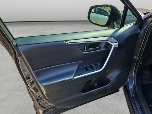 Used 2025 Toyota RAV4 LE FWD image 28