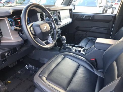Used 2025 Ford Bronco Outer Banks AWD/4WD image 13