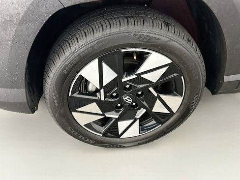 Used 2025 Hyundai Kona SEL image 11